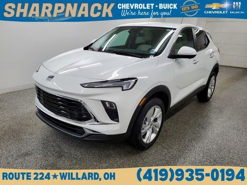 Used 2026 Buick Encore GX Preferred w/ Advanced Technology Package image 1