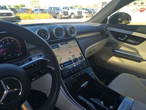 Used 2024 Mercedes-Benz CLE 300 4MATIC Coupe image 9