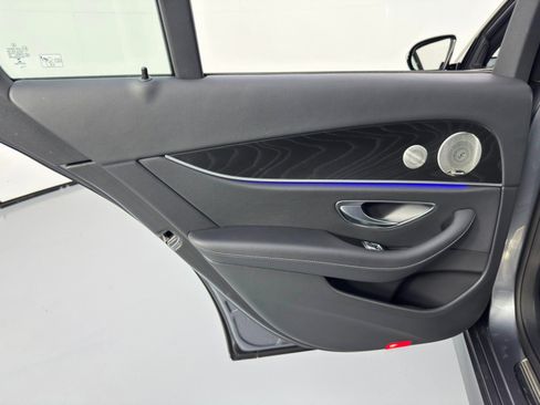 Used 2022 Mercedes-Benz E 350 Sedan w/ AMG Line Exterior image 45