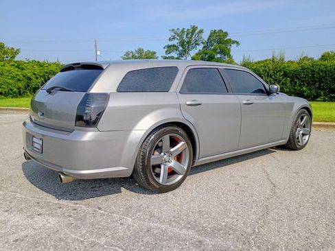 Used 2006 Dodge Magnum SRT8 w/ SRT Option Group III RWD image 15
