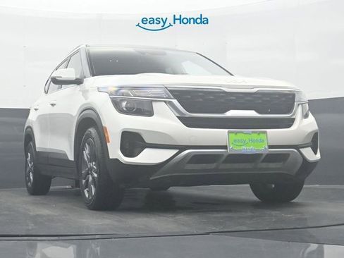 Used 2023 Kia Seltos S w/ Navigation Package image 28