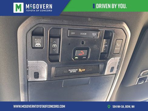 Used 2024 Toyota Tundra Platinum AWD/4WD image 25