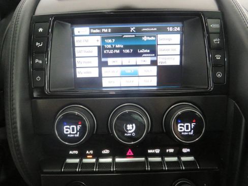 Used 2016 Jaguar F-TYPE S image 17