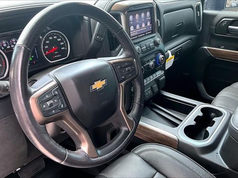 Used 2022 Chevrolet Silverado 2500 High Country AWD/4WD image 18