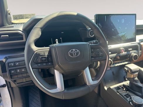 New 2026 Toyota 4Runner Limited AWD/4WD image 12