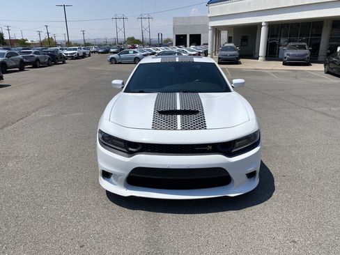 Used 2020 Dodge Charger Scat Pack RWD image 8
