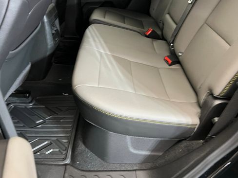 New 2026 Chevrolet Colorado ZR2 w/ Technology Package image 23