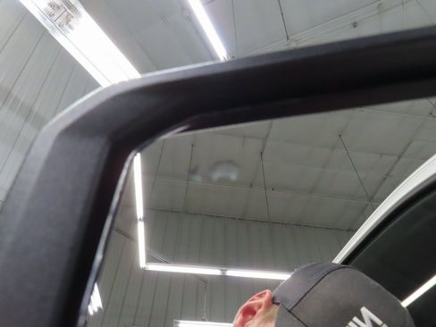 Used 2025 Chevrolet Colorado Trail Boss image 59