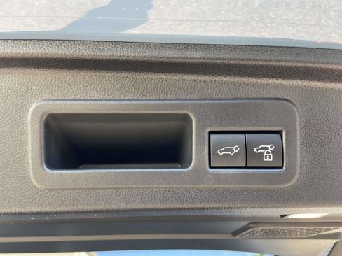 Used 2026 Toyota 4Runner Limited AWD/4WD image 10