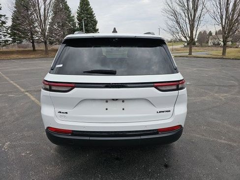 Used 2023 Jeep Grand Cherokee Limited w/ Luxury Tech Group II image 5