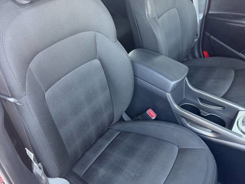 Used 2011 Kia Sportage LX w/ Convenience Pkg image 9