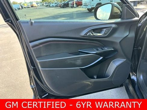 Used 2025 Chevrolet Trax RS w/ Sunroof Package image 12