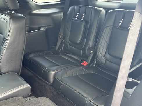 Used 2017 Ford Explorer Platinum AWD/4WD image 20