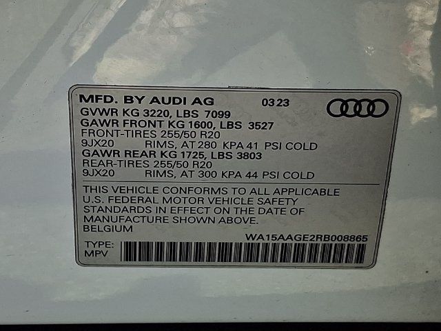 Used 2024 Audi Q8 e-tron Premium Plus w/ Premium Plus Package AWD/4WD image 32