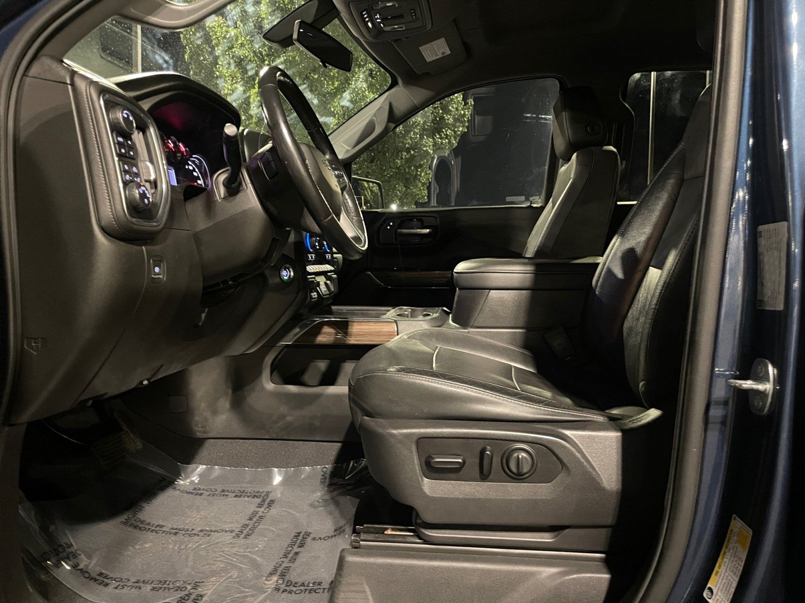 Used 2019 Chevrolet Silverado 1500 LT Trail Boss AWD/4WD image 22