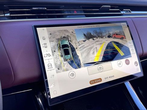 Used 2025 Land Rover Range Rover Sport Dynamic SE image 13