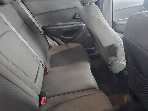 Used 2021 Chevrolet Trax LS w/ Tint and Cruise Package image 23