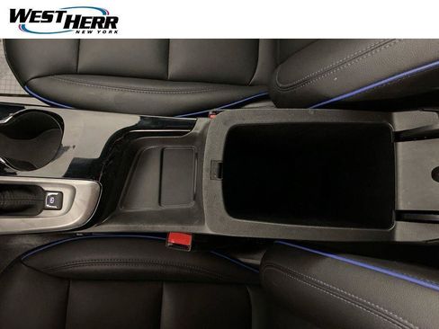 Used 2025 Buick Envista Sport Touring w/ Convenience II Package FWD image 9