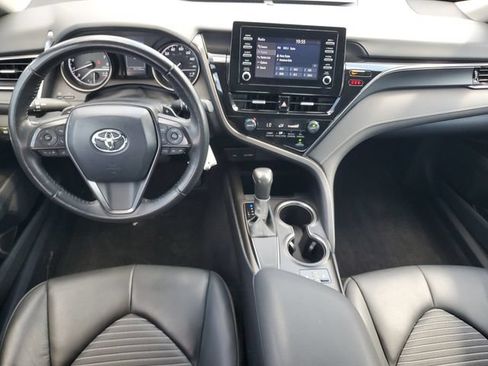 Used 2024 Toyota Camry SE FWD image 10
