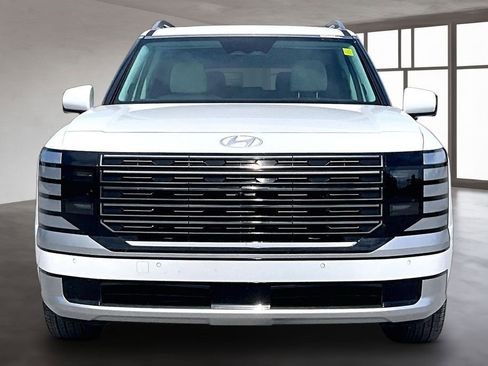 Used 2026 Hyundai Palisade Calligraphy FWD image 2