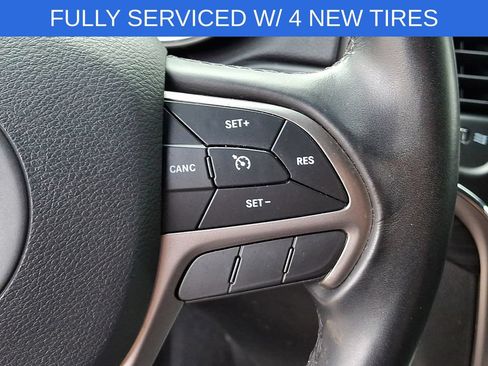 Used 2021 Jeep Grand Cherokee Laredo AWD/4WD image 21