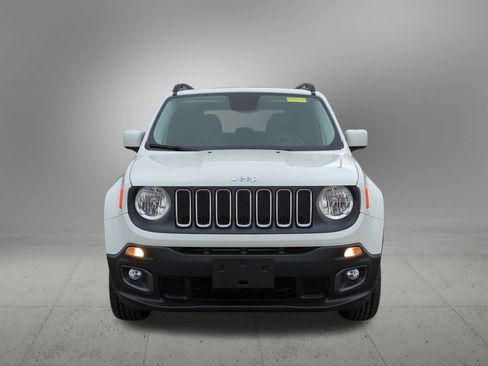 Used 2016 Jeep Renegade Latitude image 9