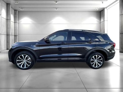 Used 2025 Ford Explorer ST-Line AWD/4WD image 5