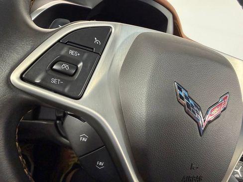 Used 2015 Chevrolet Corvette Z06 w/ 3LZ Preferred Equipment Group RWD image 24