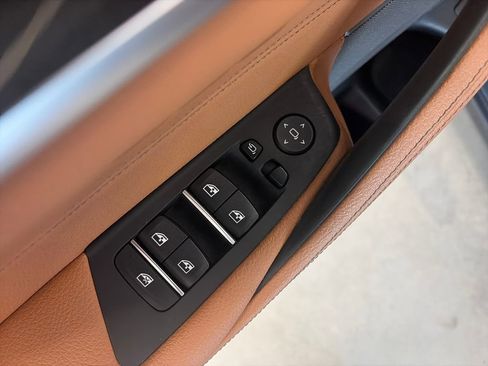 Certified 2023 BMW 530i xDrive w/ Premium Package AWD/4WD image 19