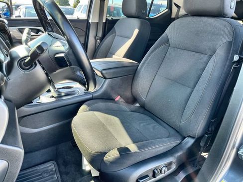 Used 2020 Chevrolet Traverse LT AWD/4WD image 14