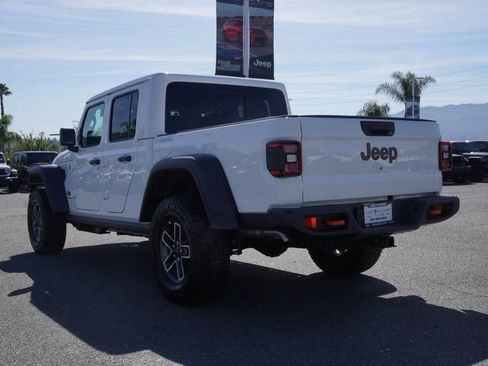 New 2026 Jeep Gladiator Mojave image 5