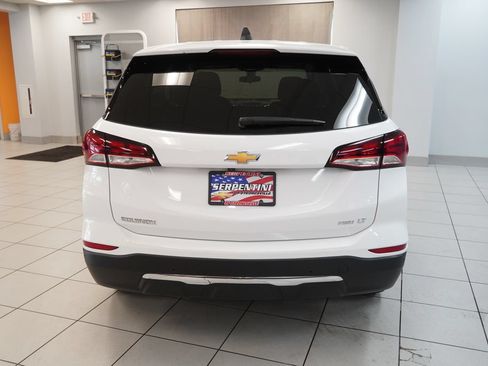Used 2024 Chevrolet Equinox LT w/ LPO, Floor Liner Package AWD/4WD image 8