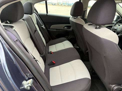 Used 2014 Chevrolet Cruze LS image 30