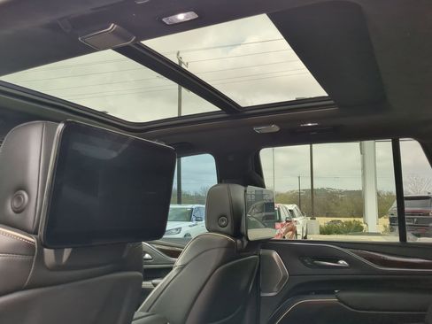 Used 2021 Cadillac Escalade Sport Platinum image 22