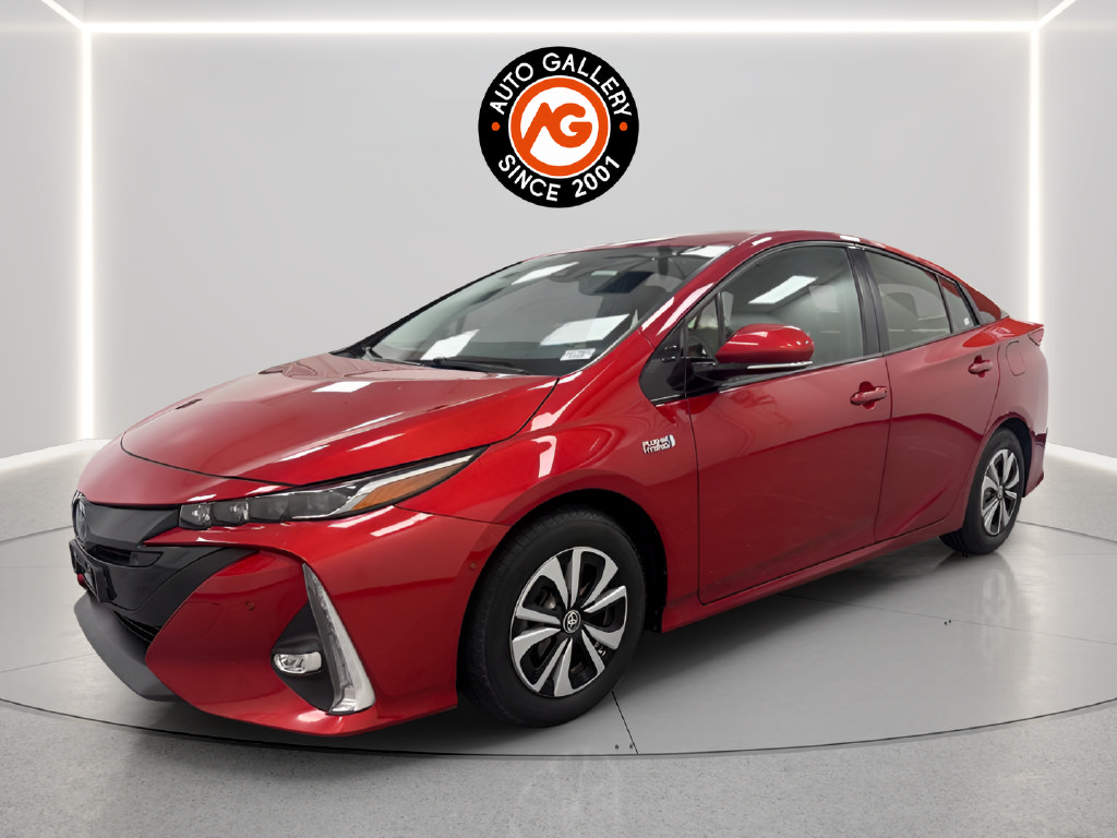 Used 2017 Toyota Prius Prime Advanced FWD image 3