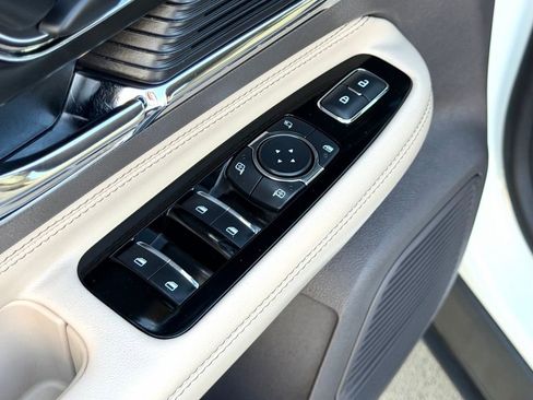 Used 2022 Lincoln Corsair FWD image 16