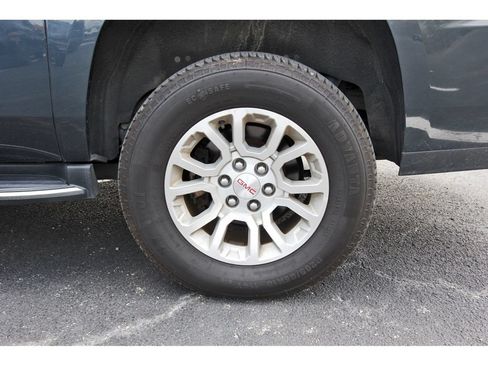 Used 2019 GMC Yukon XL SLT w/ Open Road Package RWD image 33