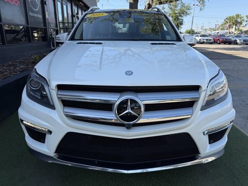 Used 2015 Mercedes-Benz GL 550 4MATIC image 2
