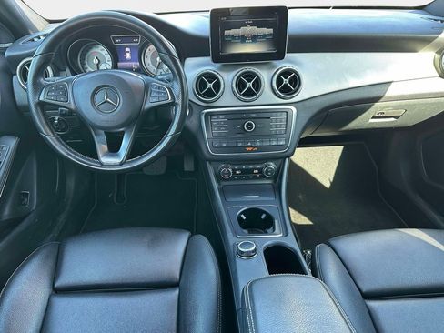 Used 2017 Mercedes-Benz GLA 250 4MATIC image 11