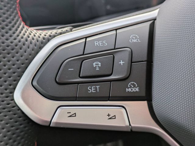 New 2026 Volkswagen GTI SE FWD image 25