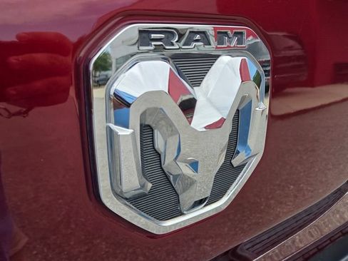 Used 2021 RAM 1500 Big Horn RWD image 12
