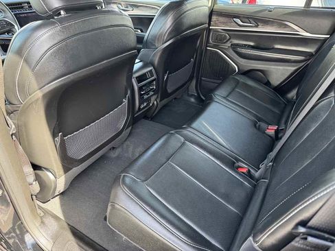 Used 2023 Jeep Grand Cherokee 4WD 4xe w/ Luxury Tech Group II image 21