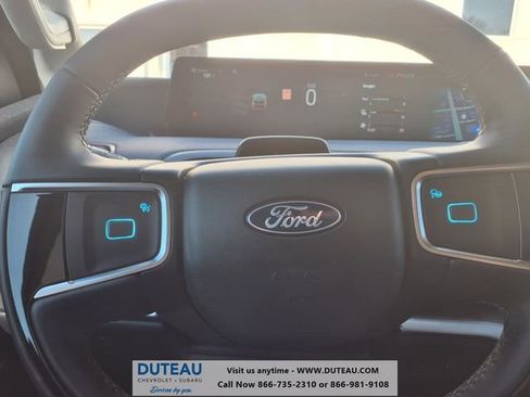 Used 2025 Ford Expedition Platinum w/ Driver's Package image 23