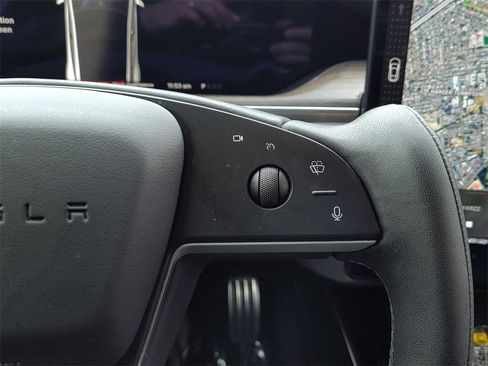 Used 2022 Tesla Model S image 21