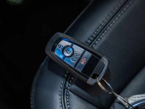 Used 2025 Ford Bronco Outer Banks image 48