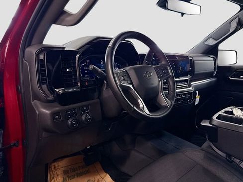 Used 2024 Chevrolet Silverado 1500 LT Trail Boss AWD/4WD image 10