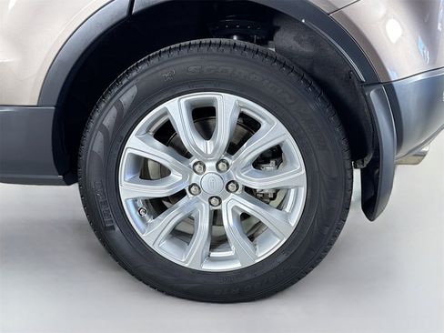 Used 2018 Land Rover Range Rover Evoque SE image 31