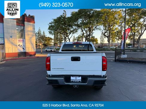 Used 2021 Chevrolet Colorado W/T w/ WT Convenience Package RWD image 5
