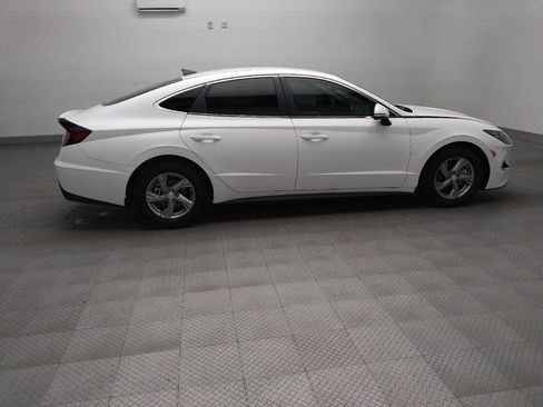 Used 2023 Hyundai Sonata SE w/ Preferred Accessory Package FWD image 10