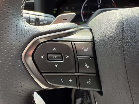Used 2025 Lexus LX 700h F Sport AWD/4WD image 22